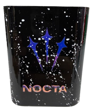 Carcasa negra Nocta Iris